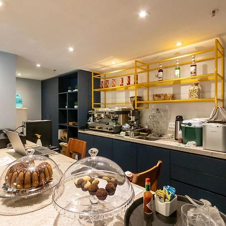 Vista Passeio Publico - Ayn027 Apartment Куритиба Екстериор снимка